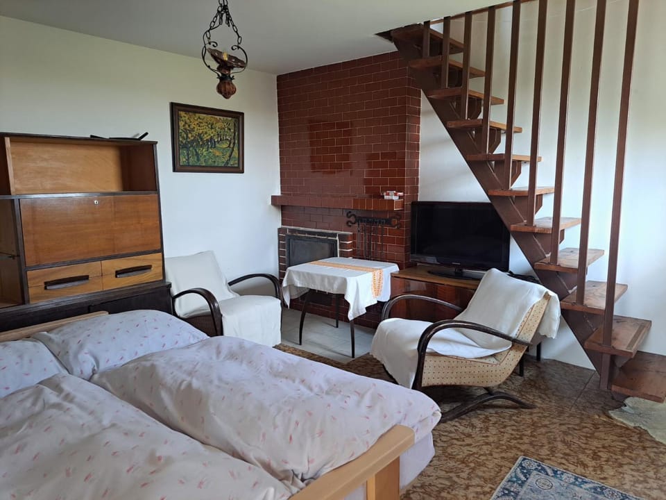 Chata u lesa na konci světa House in South Moravian Region