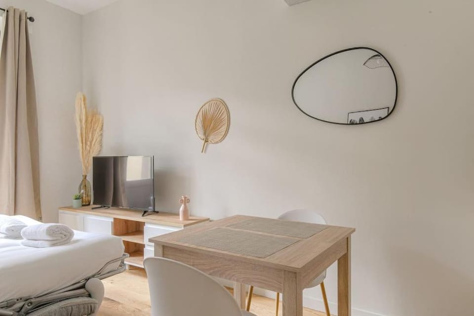 Appartement T2 neuf, climatisé proche Lyon 3 Apartment in Villeurbanne