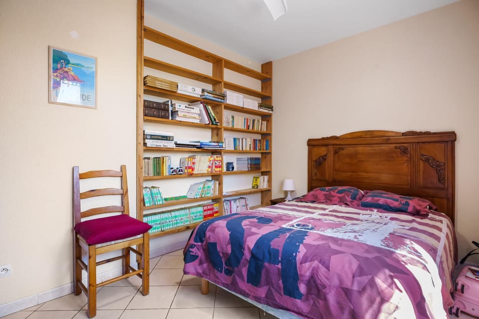 Living room, Bedroom