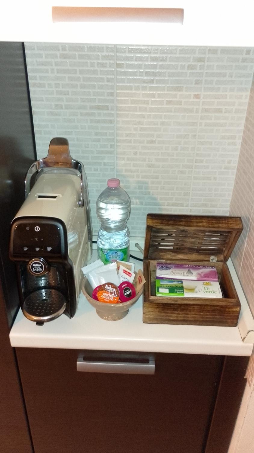 Coffee/tea facilities, minibar