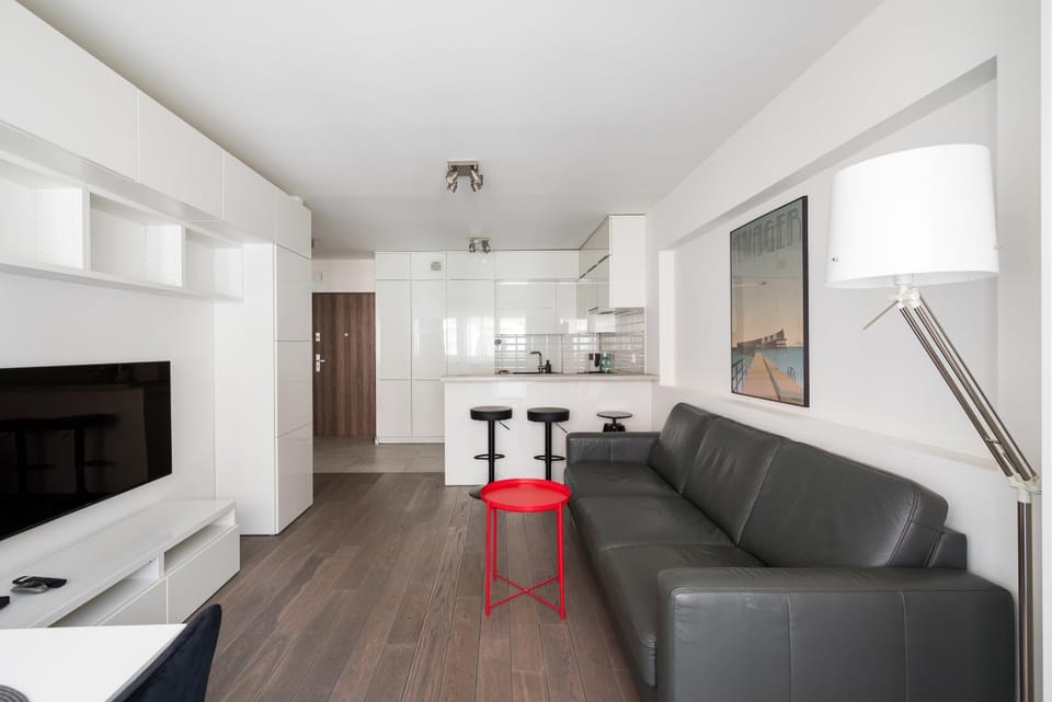 TV and multimedia, Kitchen or kitchenette, Living room, Seating area