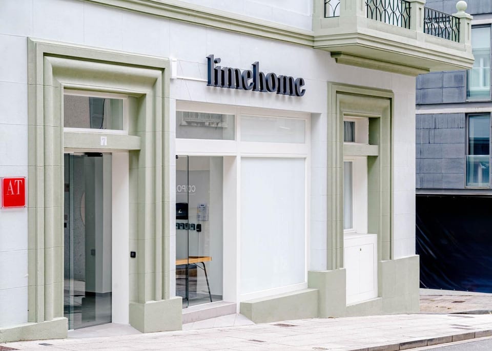 Property logo or sign, Location