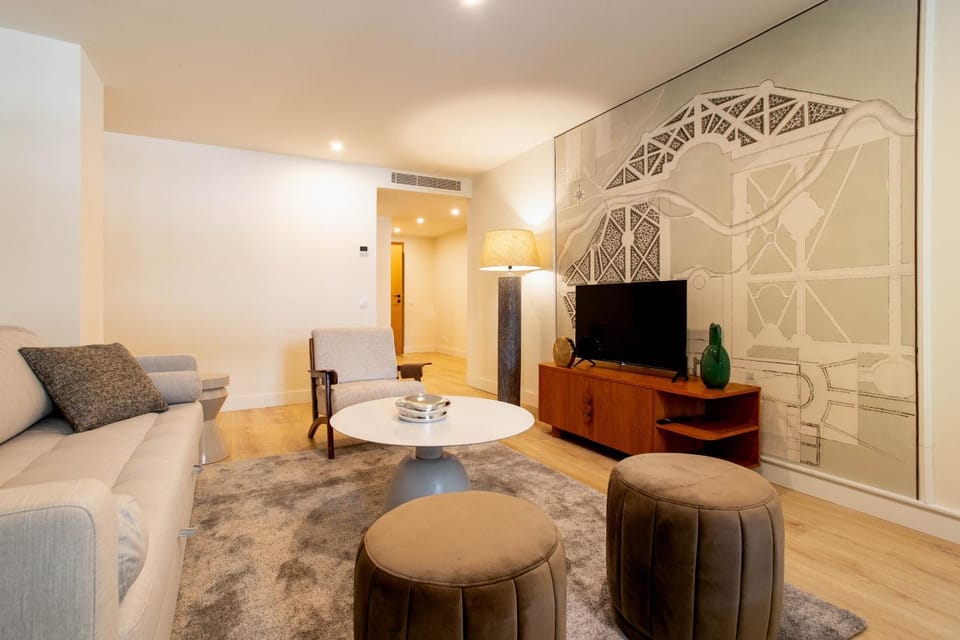 Communal lounge/ TV room, Living room