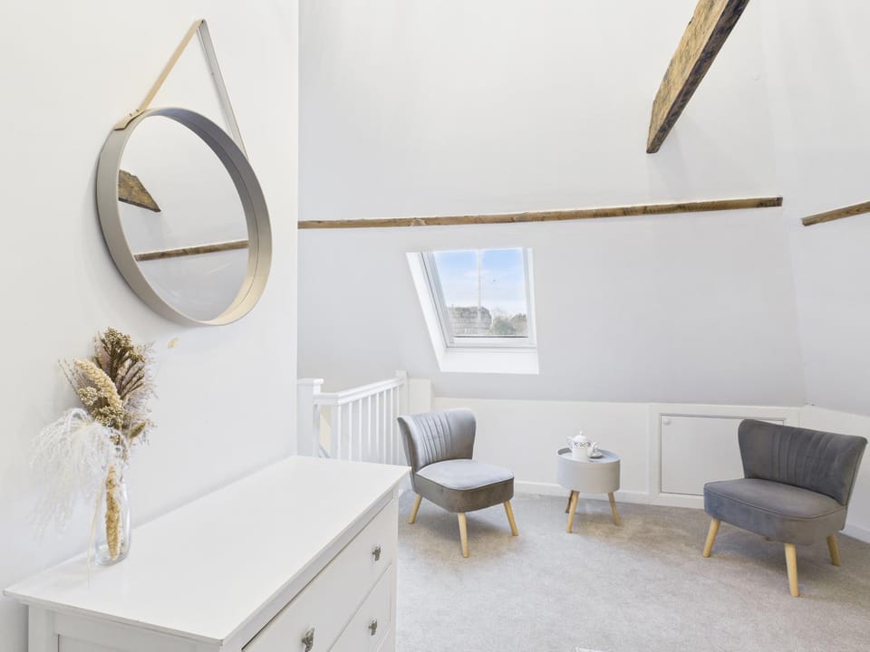 Corner House- hot tub and outdoor fireplace House in Rother District