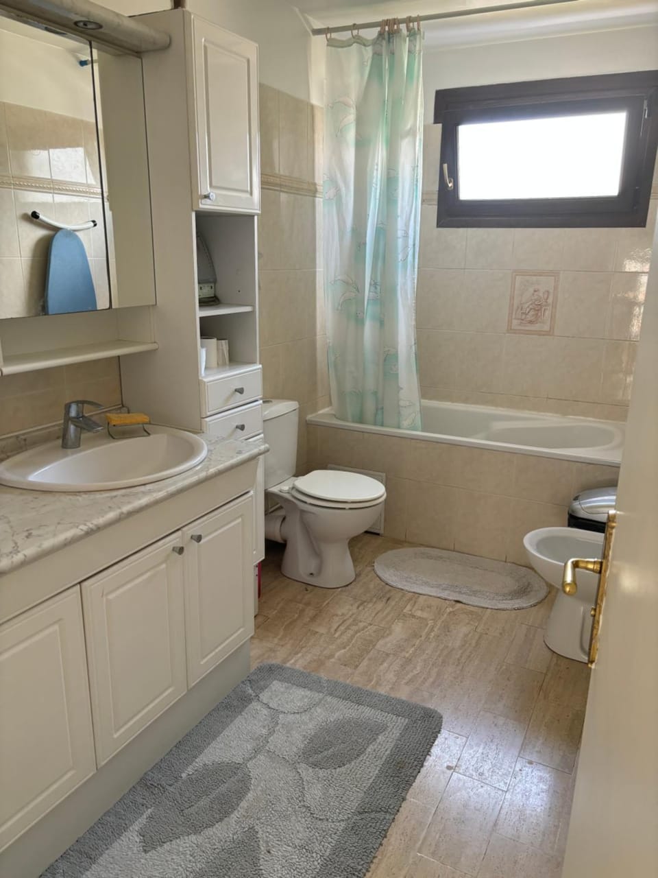 Mimimamy Bed and Breakfast in Drancy