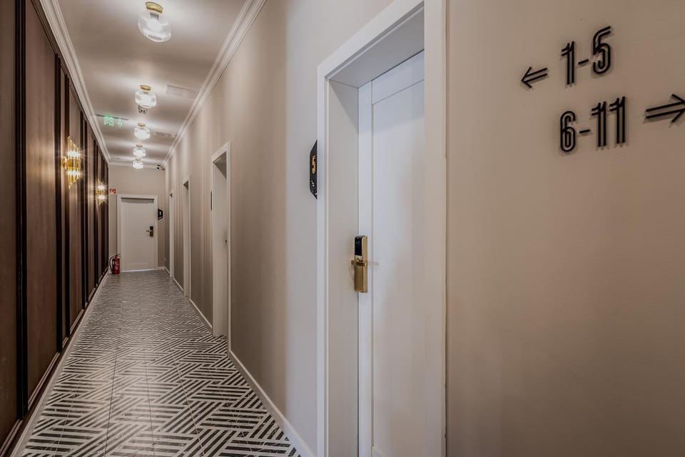 Property building, Facade/entrance, On site