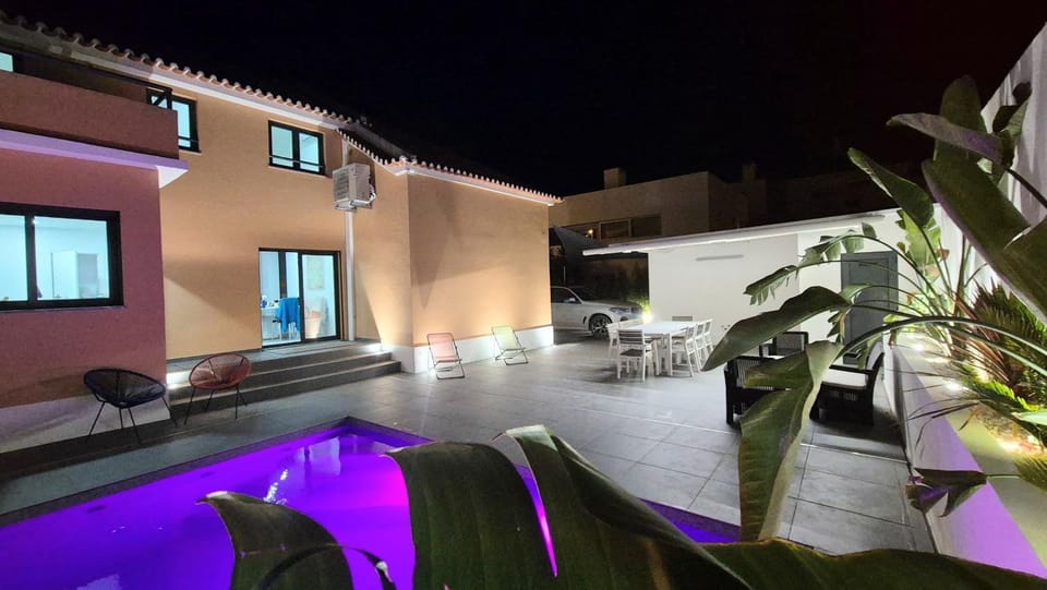 Night, Swimming pool