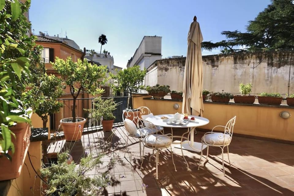 Panoramic Quirinal Penthouse Apartment in Rome