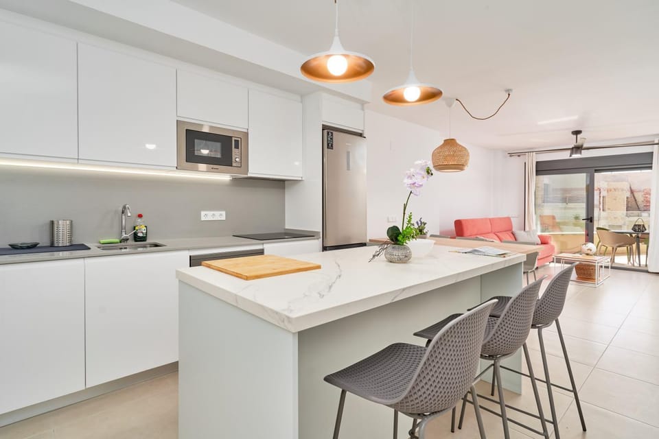 Property building, Kitchen or kitchenette, Living room