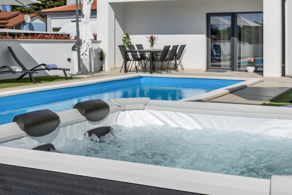 Modern Villa Angelina in Poreč - by Istrabook Villa in Poreč