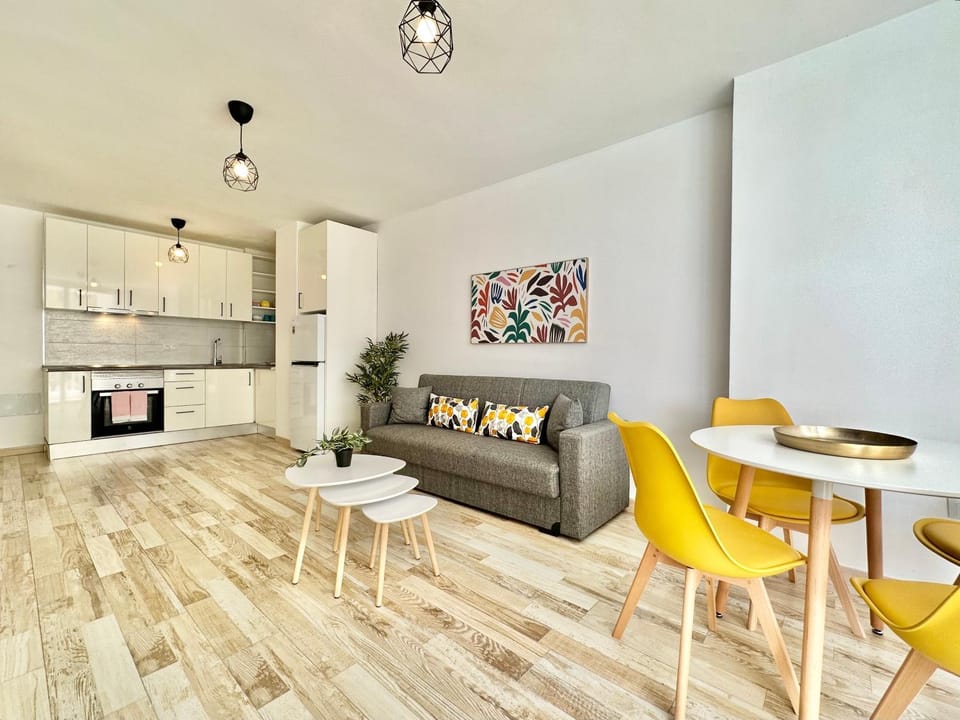 Living room, Dining area, kitchen