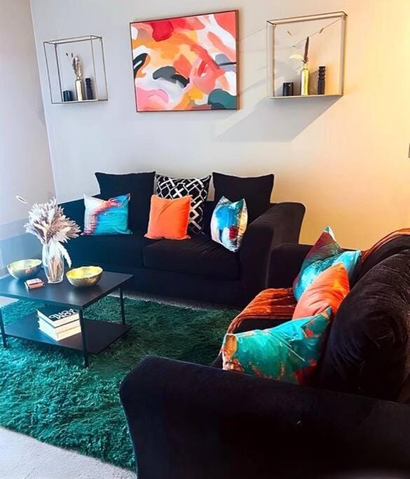 Vibrant Oasis in the Heart of Midtown & Downtown Apartment in Houston
