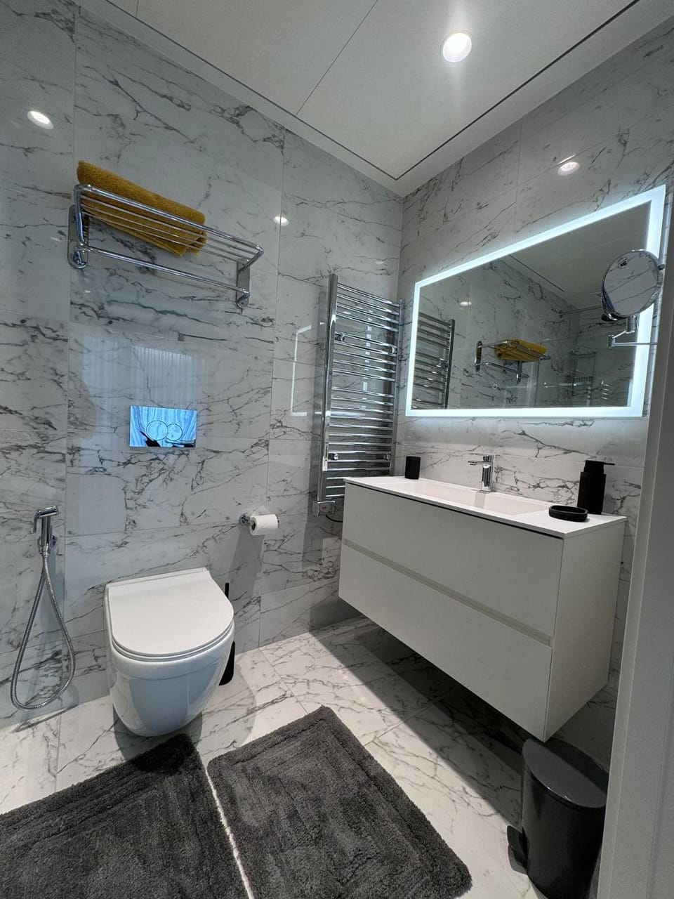 Mercury Tower 706 Apartment in Saint Julians