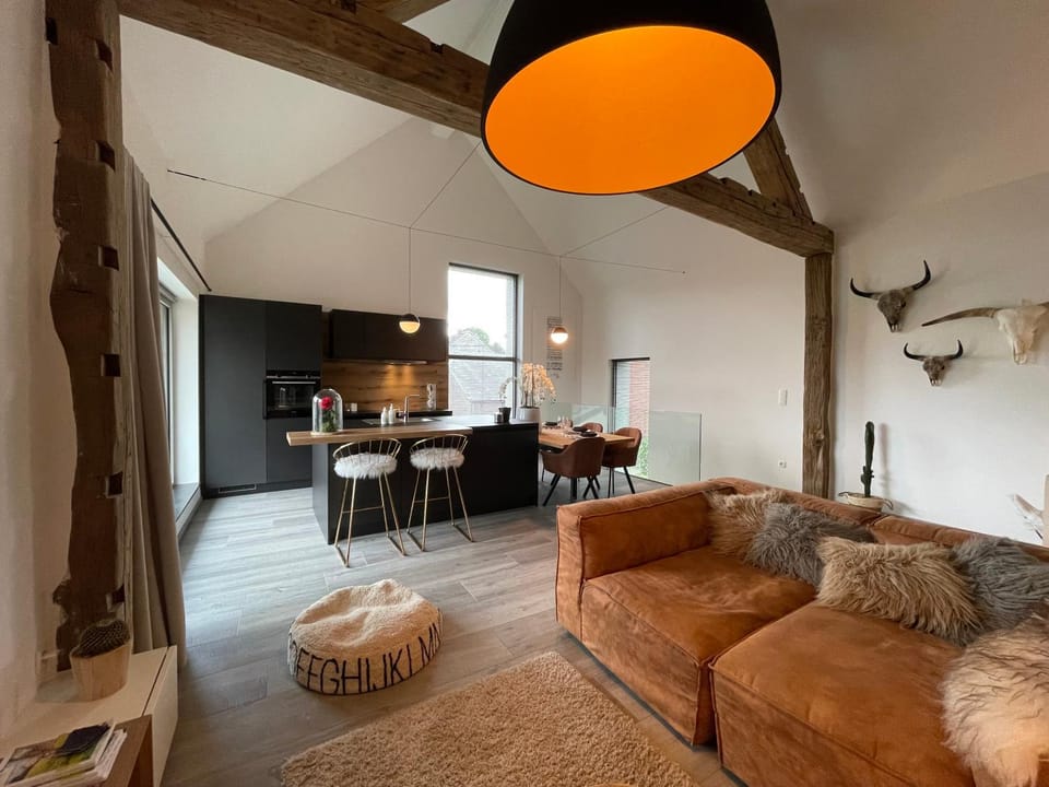 Kitchen or kitchenette, Living room