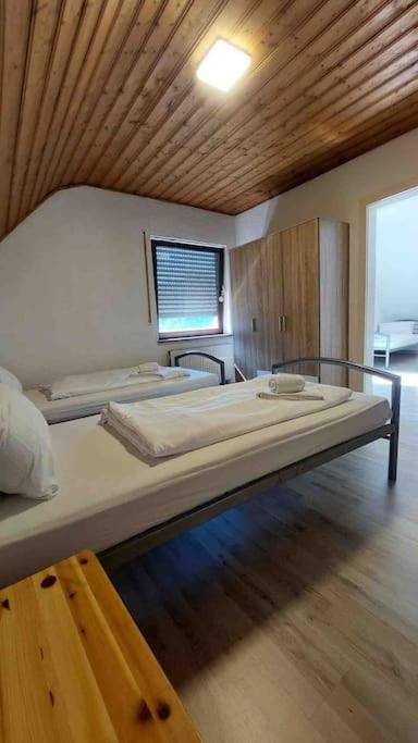 WA122 - Große Monteurwohnung Übergangswohnung Apartment in Bavaria