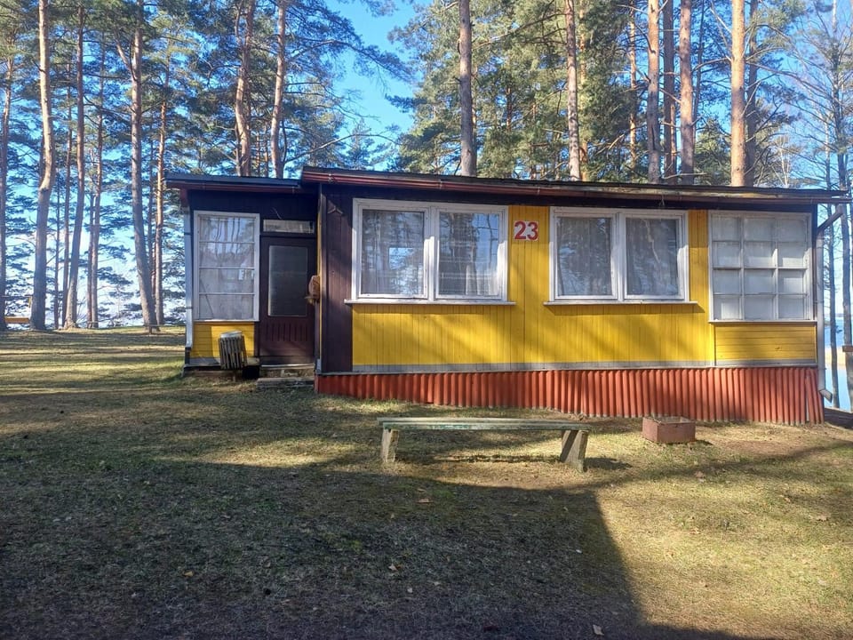 Vasaras mājiņa pie Rāznas ezera Nr 23 House in Latvia