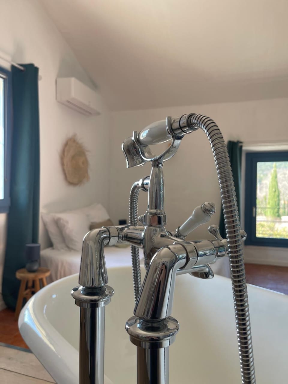 Bathroom, Bath
