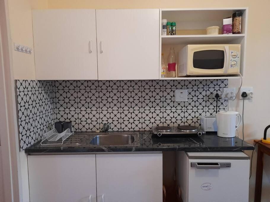 For the Single Traveller close to town Apartment in Windhoek