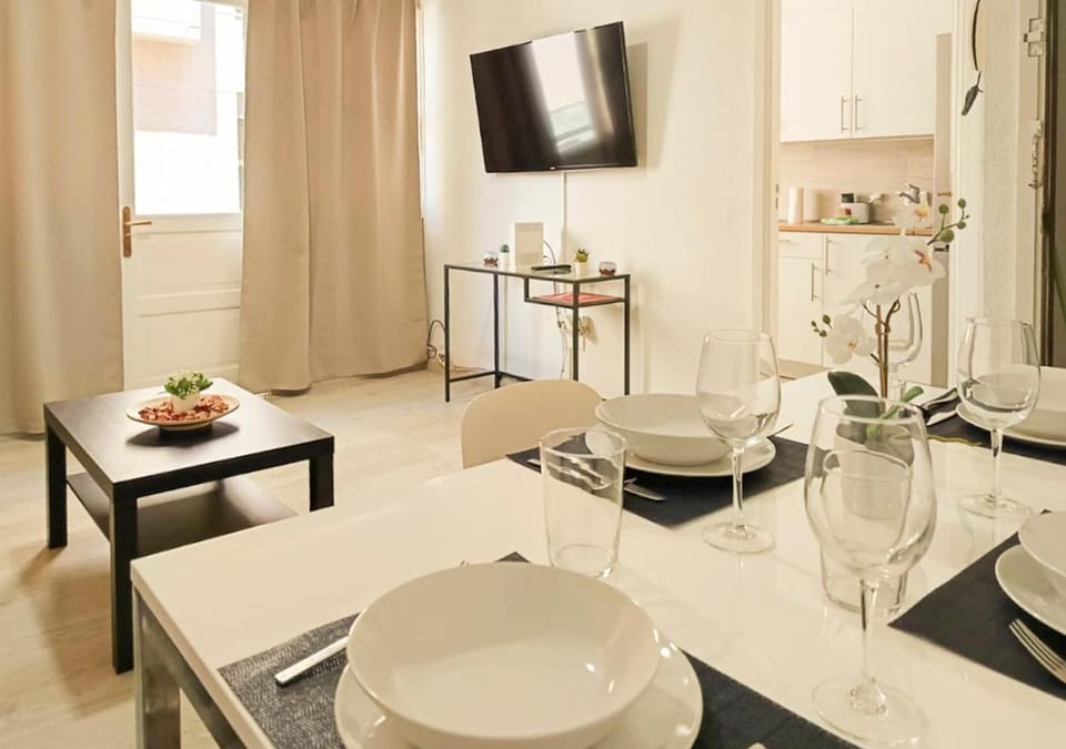 TV and multimedia, Living room, Dining area