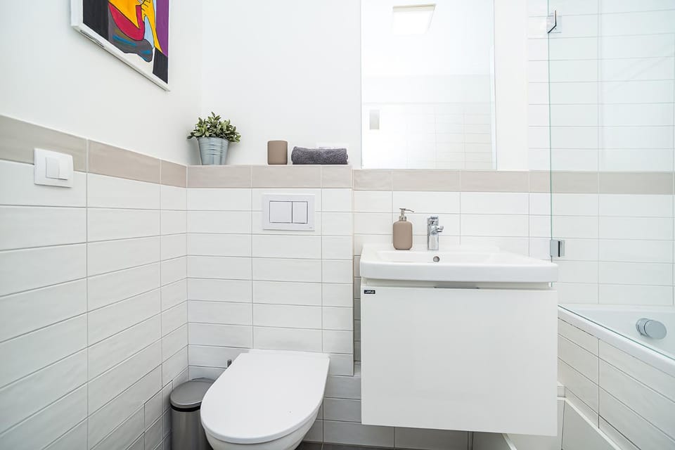 Toilet, Bathroom