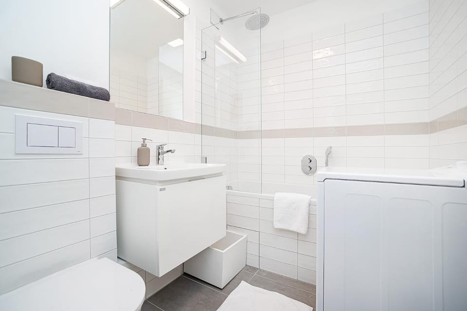 Toilet, Bathroom, Bath