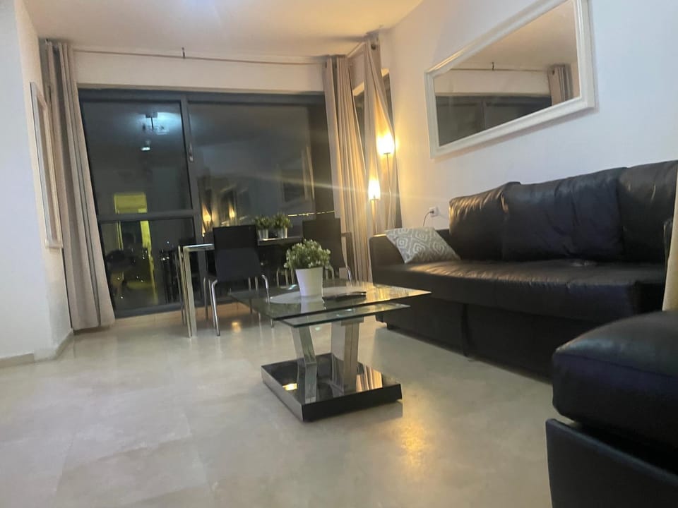 מרינה טוורס Marina towers Apartment hotel in Herzliya