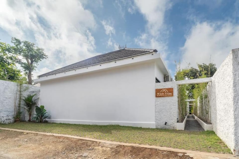 Elegant 2-Bedroom villa brand new in Uluwatu Villa in Bali