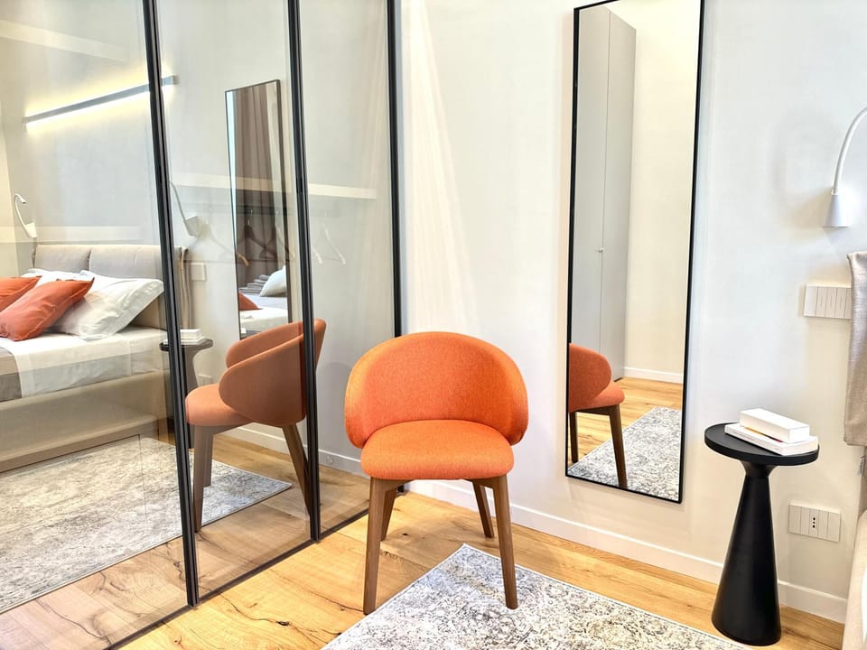 Bedroom, wardrobe