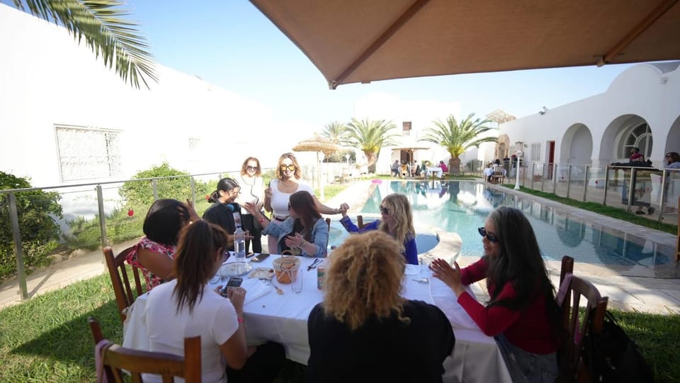 Patio, Food, Swimming pool