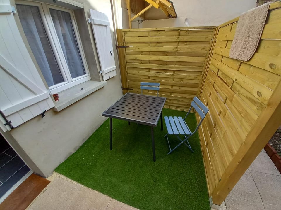 studio 8 Apartment in Limoges