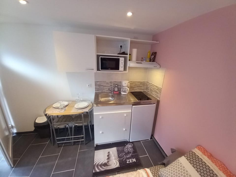 studio 8 Apartment in Limoges