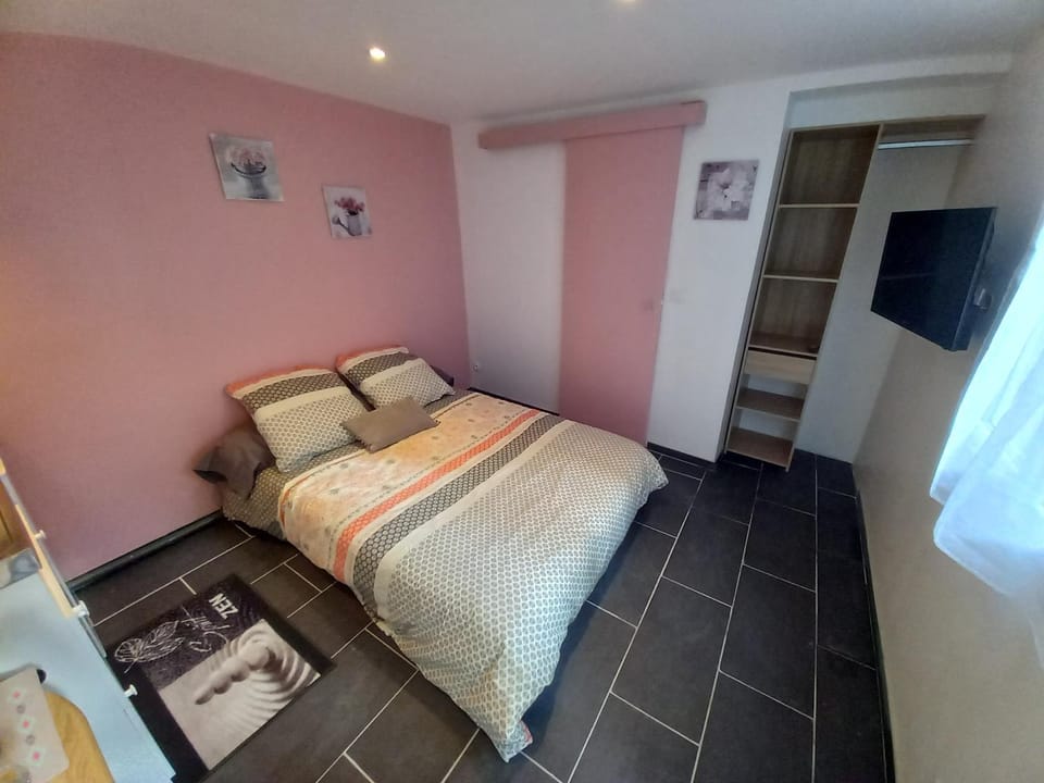 studio 8 Apartment in Limoges