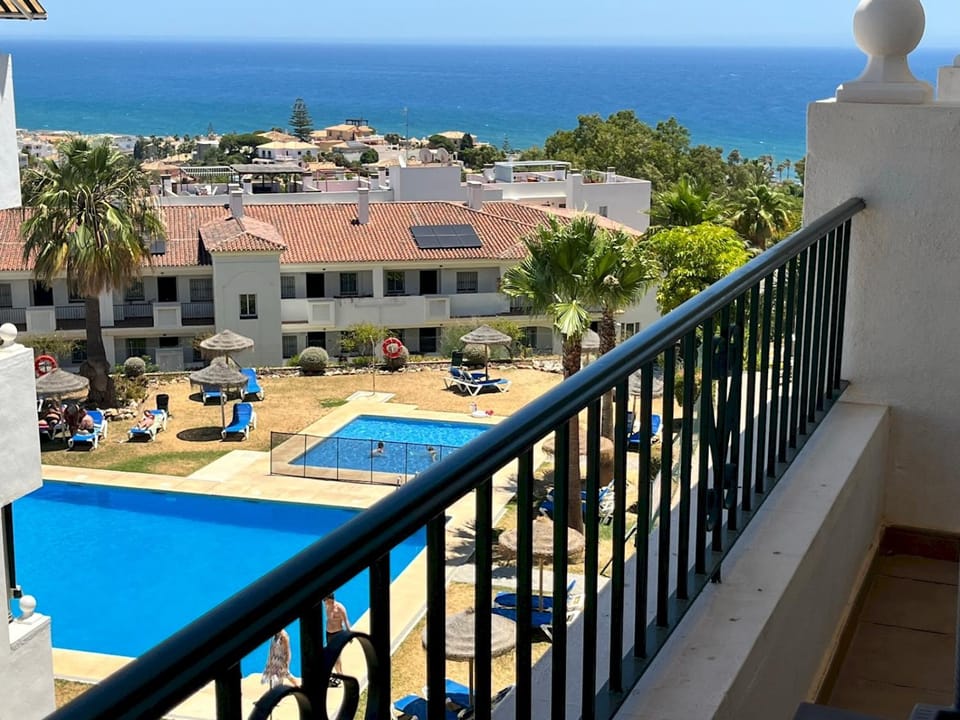 Balcony/Terrace, Pool view, Sea view