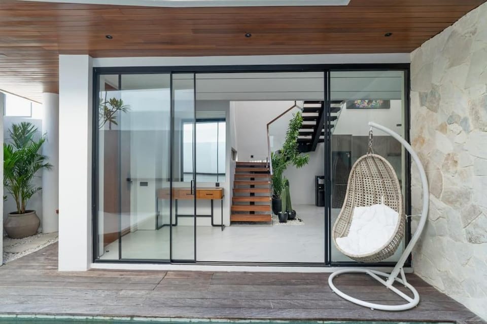 Luxury Haven Stunning 2Br in Umalas Canggu Villa in North Kuta