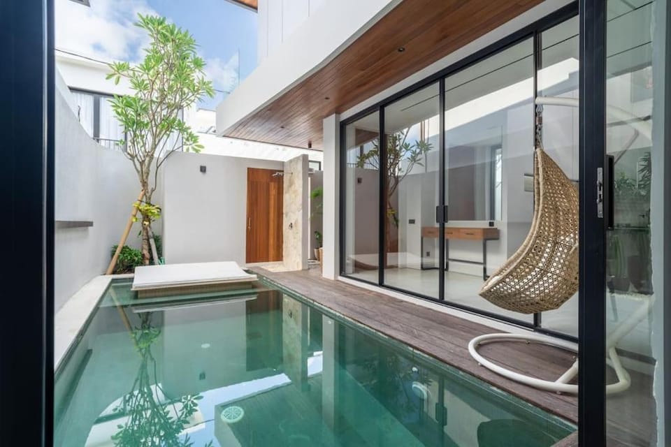 Luxury Haven Stunning 2Br in Umalas Canggu Villa in North Kuta