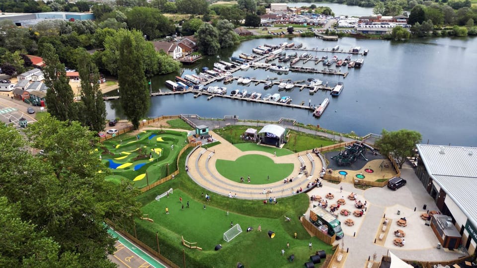 Minigolf, View (from property/room), Evening entertainment, Lake view, River view, Swimming pool