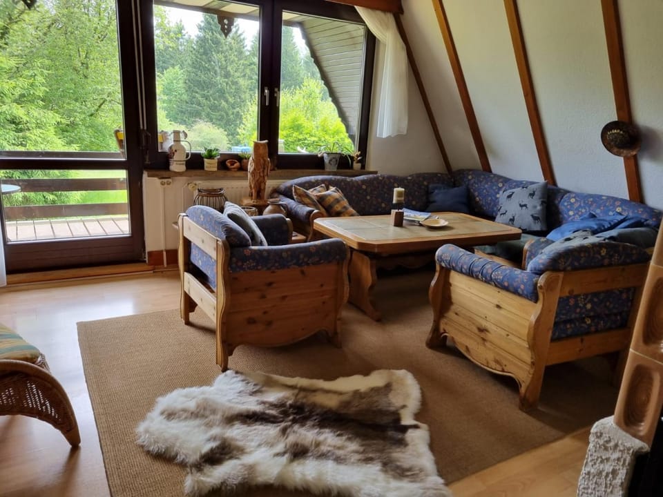 Living room, Dining area