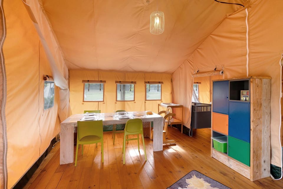 Property building, Living room