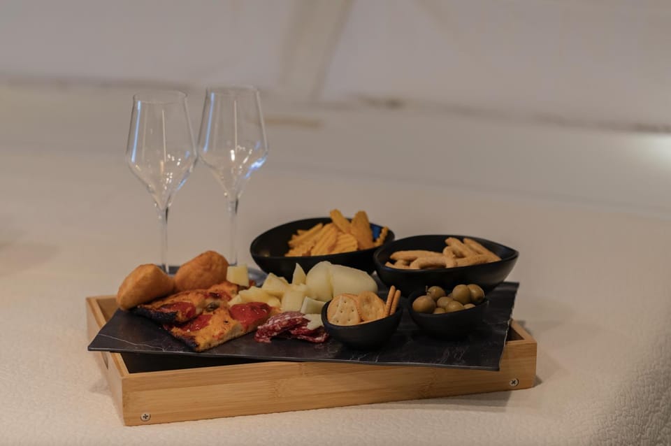 Food and drinks, Food