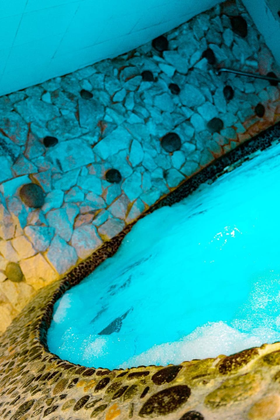 Hot Tub, Swimming pool