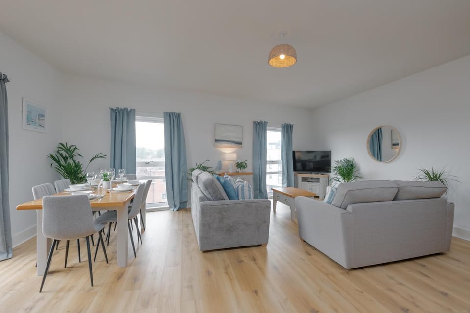StarHost Residences - Spacious 2-bed Apartment in Newbury Apartment in Newbury
