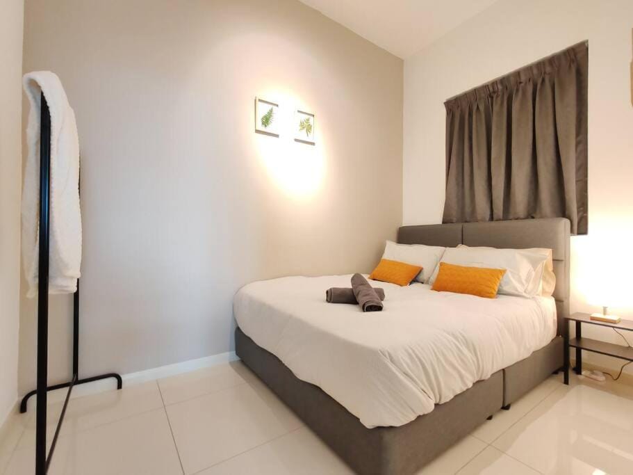 L 2 Rooms PJ Near SunwayPyramid 200MbpsWifi 中文房东 Apartment in Petaling Jaya