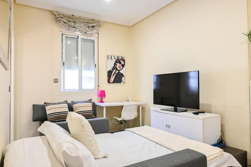 Communal lounge/ TV room, TV and multimedia, Evening entertainment