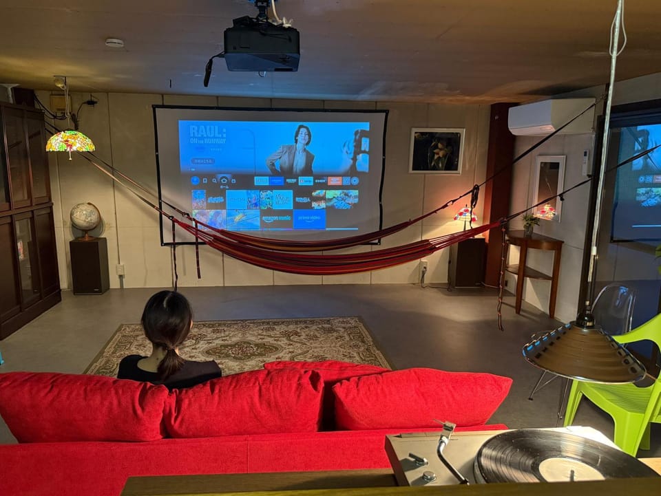 Activities, TV and multimedia, Evening entertainment