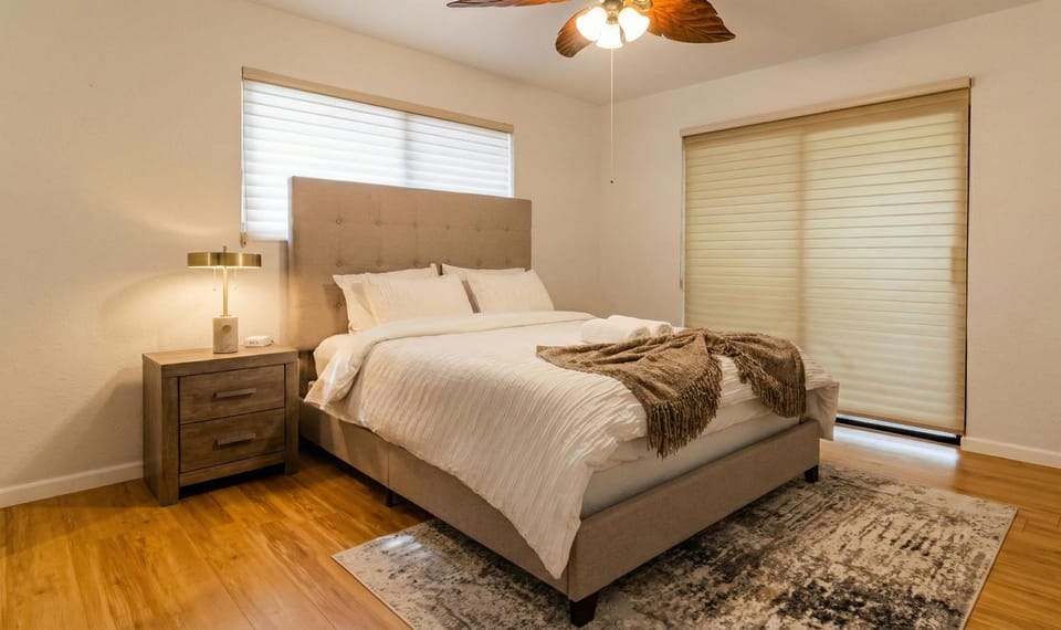 Bed, Bedroom