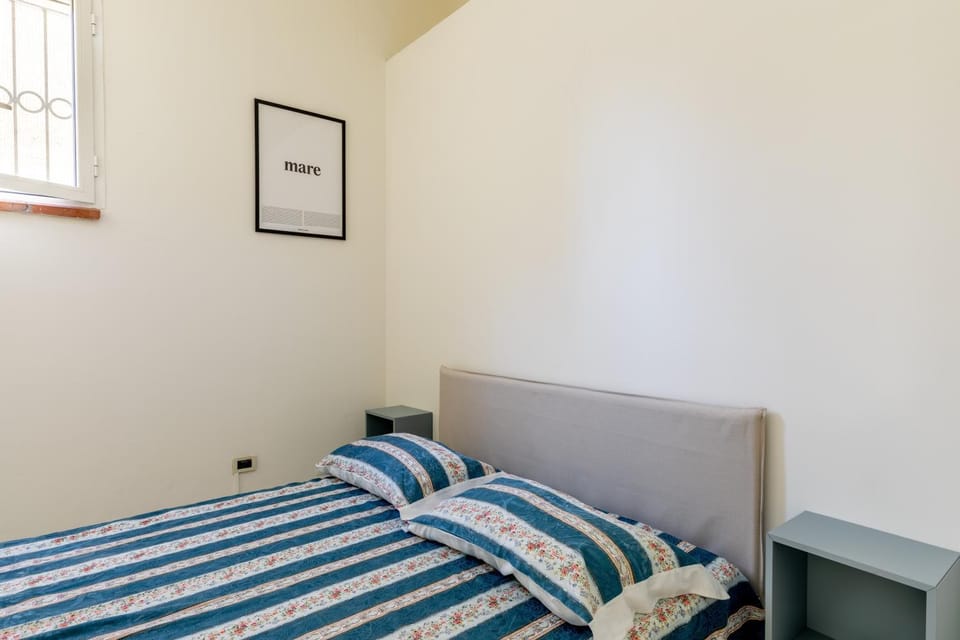 Property building, Living room, Bedroom