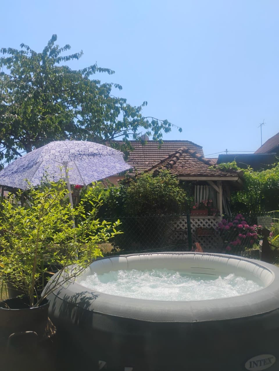 Hot Tub, Garden view