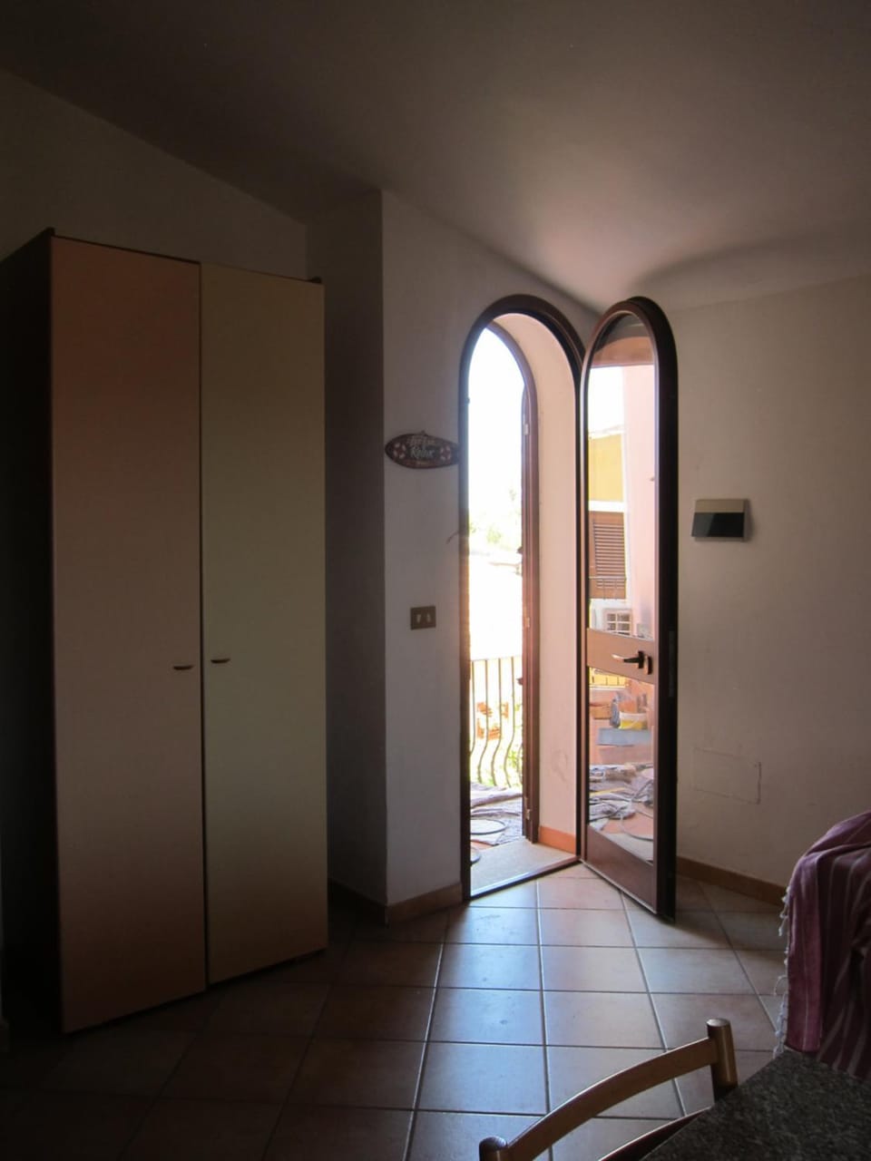 Living room, Photo of the whole room, wardrobe