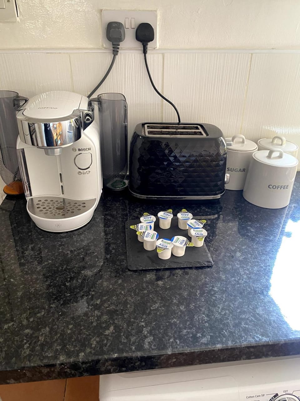 Coffee/tea facilities, Kitchen or kitchenette, toaster