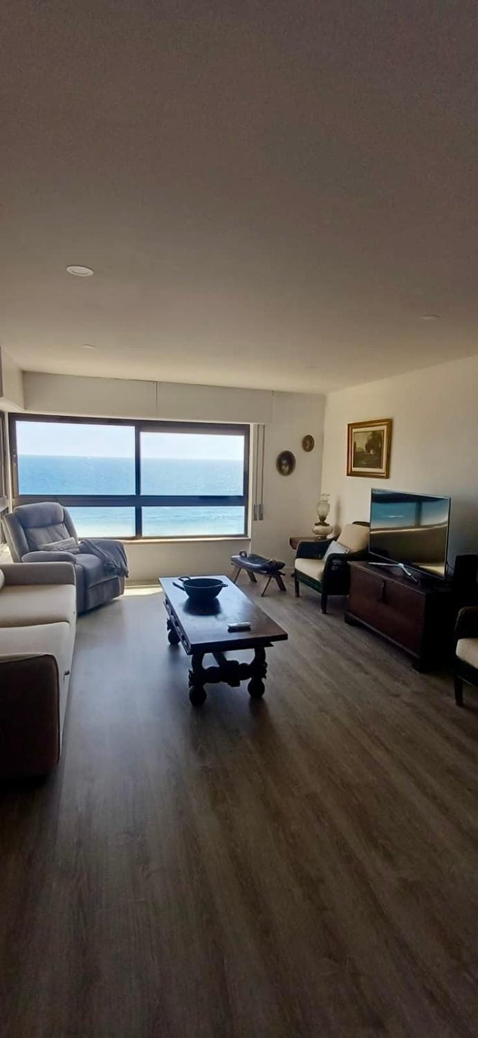Beachfront Amazing Location - 19th Hole Apartment in Azores District